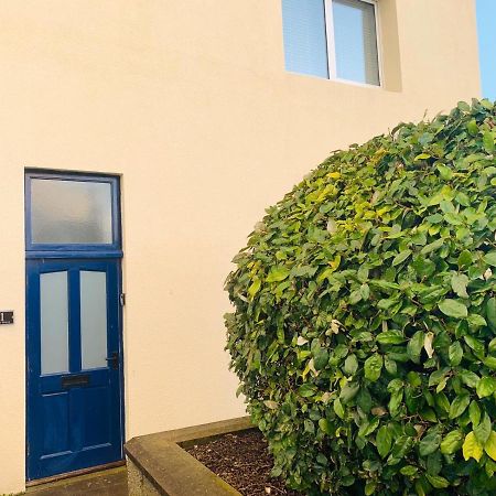 Ferry House Apartment Пемброук Док Екстериор снимка